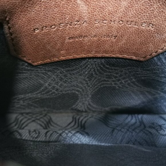 Unique Cognac/Silver Hinged Crossbody EUC #242 - Picture 8 of 10